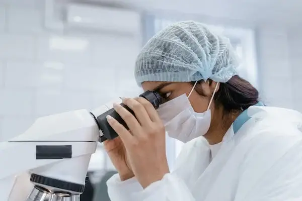 Highest Paying Jobs For Biotechnology Majors : Credits: Pexels