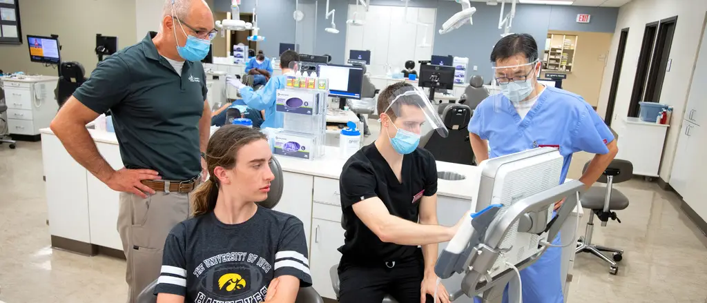 Best Dental Schools : Credits: University of Iowa, College of Dentistry