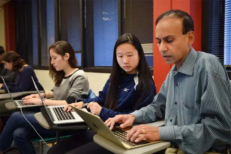 25 Best Schools For Programming In The US 2025